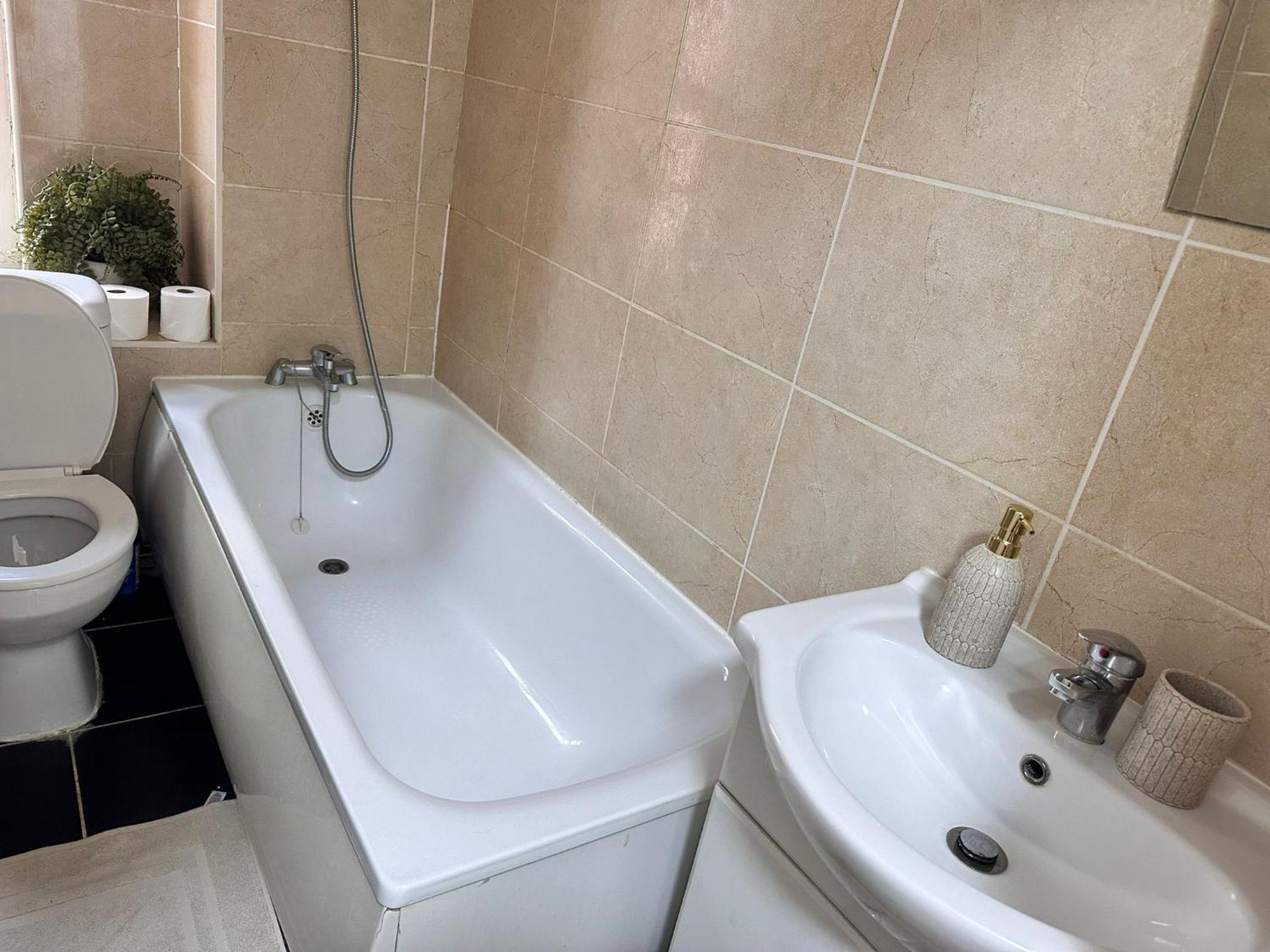 Apartment Family Studio In Central *